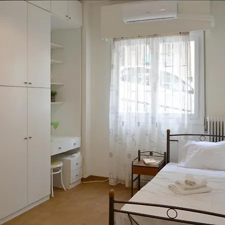 Lovely Traditional In The Neighbourhood Of Apartment