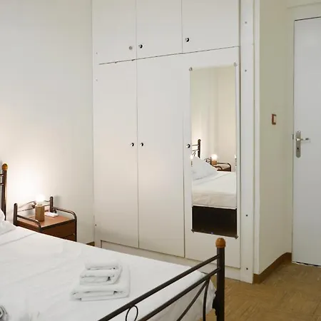 Lovely Traditional In The Neighbourhood Of Apartment Athens